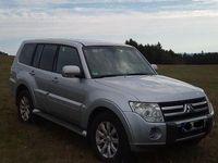 Gebraucht Mitsubishi Pajero Intense 200 PS (147 kW) 2010 Silber SUV