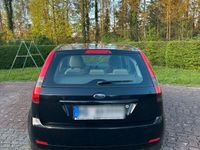 gebraucht Ford Fiesta 1.3