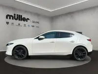 Gebraucht Mazda 3 Exclusive 186 PS (136 kW) 2023 Snowflake white pearl Limousine
