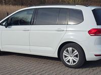 Gebraucht VW Touran Trendline 116 PS (85 kW) 2016 Weiß Van / Kleinbus