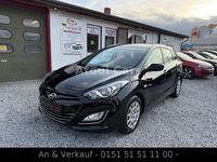 Gebraucht Hyundai i30 Trend 90 PS (66 kW) 2013 Schwarz Kombi