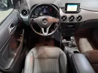 Gebraucht Mercedes B200 156 PS (114 kW) 2012 Schwarz Kleinwagen