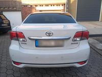 Gebraucht Toyota Avensis 170 PS (125 kW) 2012 Weiß Limousine