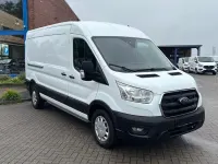 Gebraucht Ford Transit Trend 131 PS (96 kW) 2022 Frostweiß Van / Kleinbus