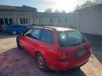 Second-hand Audi A4 150 CP (110 kW) 1999 Roșu Break