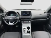Gebraucht Hyundai Kona Select 100 kW (136 PS) 2023 Grau SUV