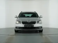 Gebraucht Skoda Superb 160 PS (117 kW) 2013 Brilliantsilber metallic Kombi