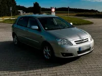 Używany Toyota Corolla 110 KM (80 kW) 2005 Srebrny Hatchback