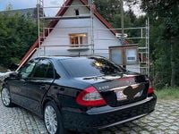 Second-hand Mercedes E220 190 CP (139 kW) 2006 Negru Hatchback