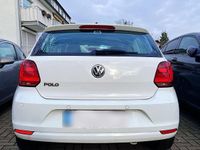 Gebraucht VW Polo 60 PS (44 kW) 2014 Weiß Limousine