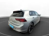 Gebraucht VW Golf VIII R-line 150 PS (110 kW) 2025 Oyster silver Limousine