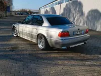 Second-hand BMW 740 286 CP (210 kW) 1995 Argintiu Berlinǎ