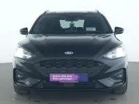 Gebraucht Ford Focus ST-Line 125 PS (91 kW) 2021 Obsidian schwarz Limousine
