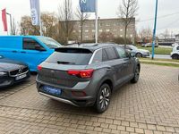 Gebraucht VW T-Roc Goal 150 PS (110 kW) 2025 Grau SUV