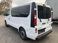 Gebraucht Opel Vivaro 125 PS (91 kW) 2017 Weiß Van / Kleinbus