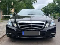 Gebraucht Mercedes E250 Avantgarde 204 PS (150 kW) 2009 Schwarz Limousine