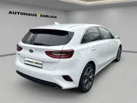 Gebraucht Kia Ceed Spirit 140 PS (102 kW) 2018 (hw2) deluxeweiss met. Kleinwagen