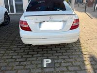 Gebraucht Mercedes C250 204 PS (150 kW) 2013 Weiß Limousine