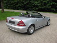 Second-hand Mercedes 200 2001 Argintiu Cabrio