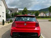 Gebraucht BMW 130 Performance 265 PS (194 kW) 2007 Rot Kleinwagen
