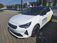 Gebraucht Opel Corsa-e Ultimate 100 kW (136 PS) 2023 Arktis weiß uni/dach karbon sc Kleinwagen