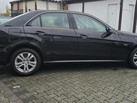 Gebraucht Mercedes E200 136 PS (100 kW) 2010 Schwarz Limousine
