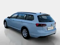 Gebraucht VW Passat 150 PS (110 kW) 2023 Weiß Kombi