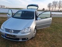 Second-hand VW Golf V 80 CP (58 kW) 2007 Argintiu Berlinǎ