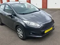Gebraucht Ford Fiesta Titanium 75 PS (55 kW) 2015 Grau Kleinwagen