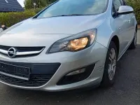 Gebraucht Opel Astra 110 PS (80 kW) 2013 Grau Kombi