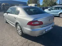 Gebraucht Skoda Superb Elegance 160 PS (117 kW) 2009 Silber Limousine