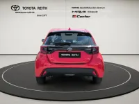 Gebraucht Toyota Yaris Hybrid Team 116 PS (85 kW) 2022 Rot Kleinwagen