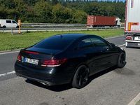Gebraucht Mercedes E200 184 PS (135 kW) 2014 Schwarz Coupé