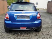 Gebraucht Mini Cooper Chili 120 PS (88 kW) 2008 Lightning blue metallic (metallic) Kleinwagen
