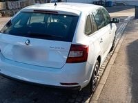 Gebraucht Skoda Rapid 95 PS (69 kW) 2019 Weiß Kleinwagen