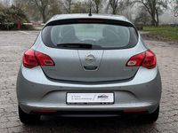 Gebraucht Opel Astra Active 100 PS (73 kW) 2013 Grau Limousine