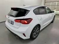Gebraucht Ford Focus ST-Line 125 PS (91 kW) 2024 Frozen white Limousine