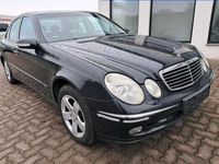 Gebraucht Mercedes E240 Avantgarde 177 PS (130 kW) 2004 Schwarz Limousine