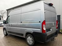 Gebraucht Peugeot Boxer 165 PS (121 kW) 2020 Silber Van