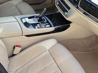 Gebraucht BMW 750L 449 PS (330 kW) 2015 Grau Limousine