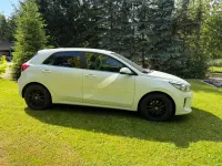 Gebraucht Kia Rio Spirit 90 PS (66 kW) 2017 Weiß Limousine