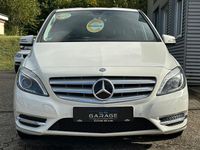 Gebraucht Mercedes B180 122 PS (89 kW) 2012 Weiß Van / Kleinbus