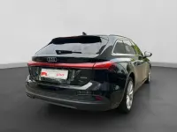 Gebraucht Audi A5 Ambiente 204 PS (150 kW) 2025 Mythosschwarz metallic Kombi