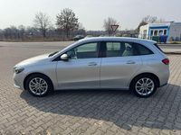 Gebraucht Mercedes E250 Progressive 160 PS (117 kW) 2022 Silber Limousine