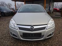Gebraucht Opel Astra Edition 116 PS (85 kW) 2009 Grau Limousine