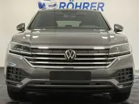 Neu VW Touareg 286 PS (210 kW) 2025 Grau SUV
