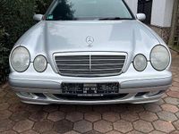 Gebraucht Mercedes E200 Classic 163 PS (119 kW) 2000 Silber Kombi