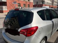 Używany Opel Meriva 101 KM (74 kW) 2011 Srebrny Minivan