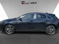 Używany Kia Ceed 140 KM (102 kW) 2025 Czarny Hatchback