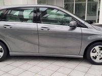 Gebraucht Mercedes B200 156 PS (114 kW) 2013 Grau Van / Kleinbus